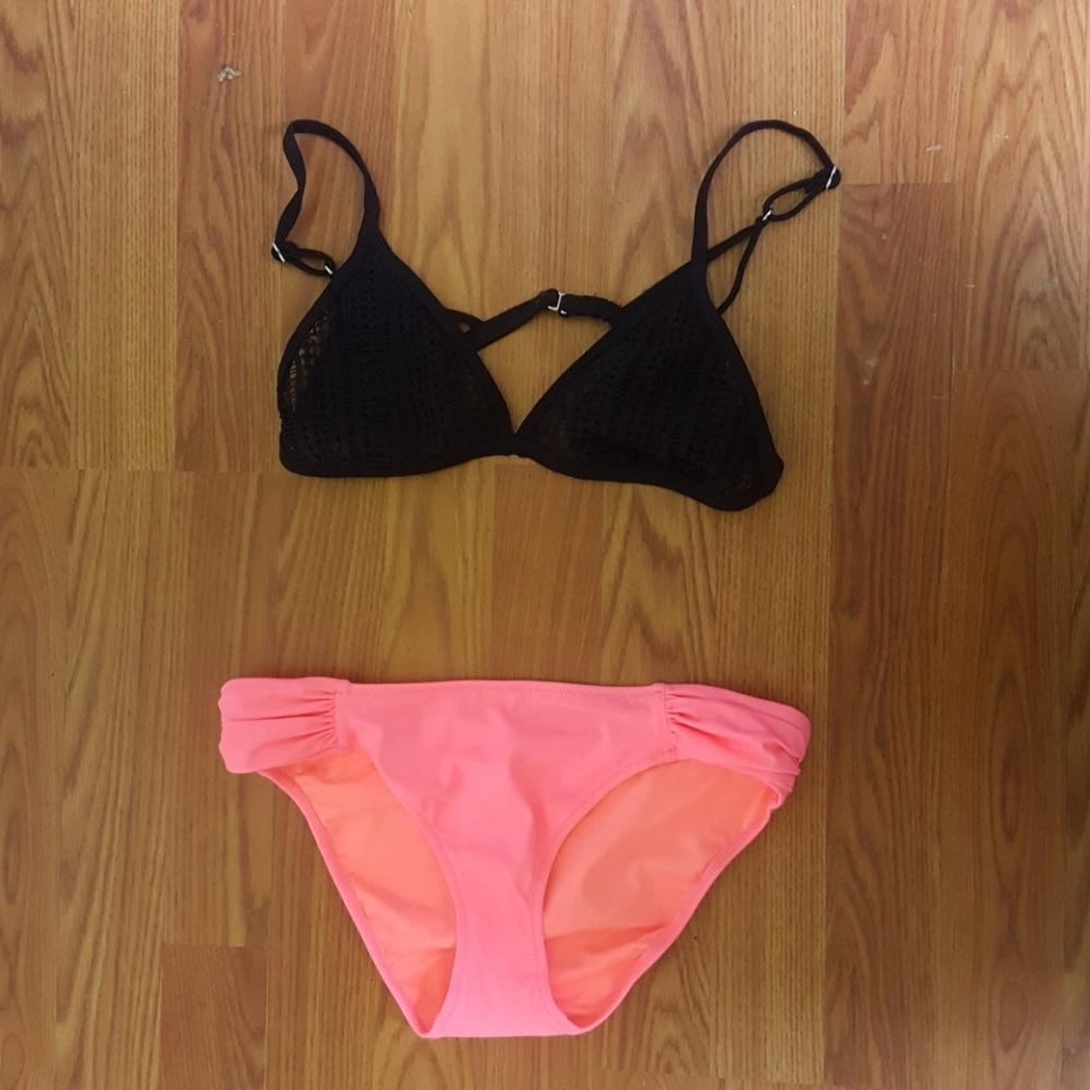 Two-piece bathing suit